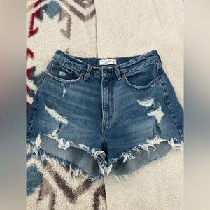 Abercrombie & fitch the mom short high rise